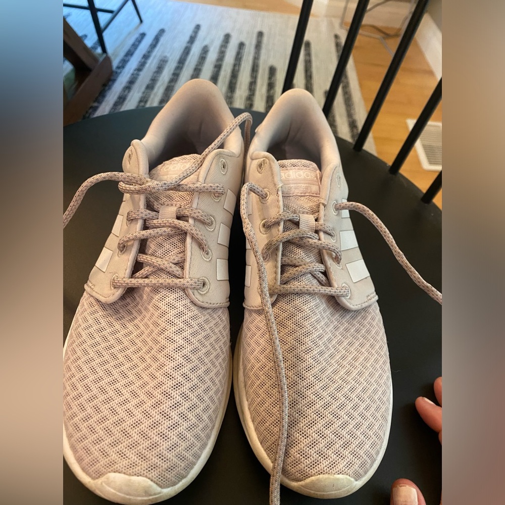 Adidas - women’s tennis shoe size 7 color: soft pink. Great condition. - Picture 2 of 7